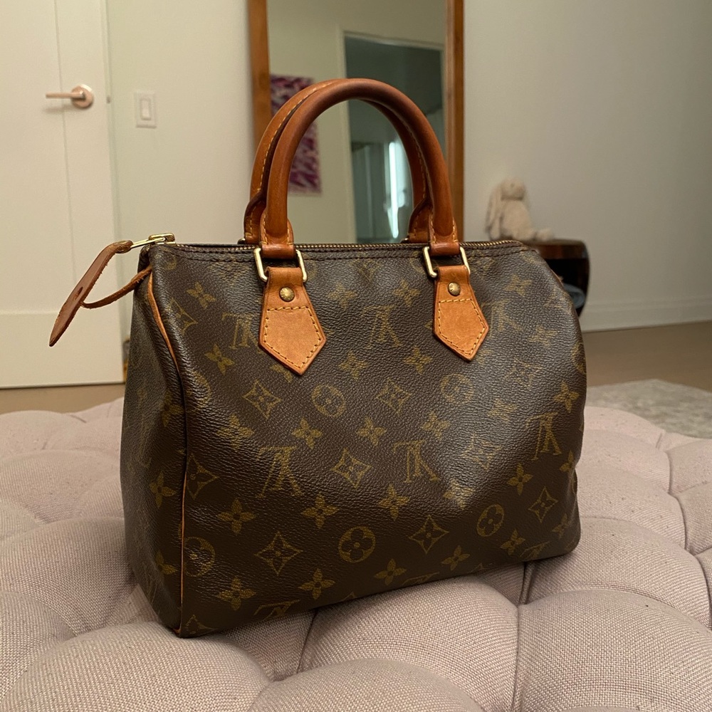 Authentic Louis Vuitton Speedy 25